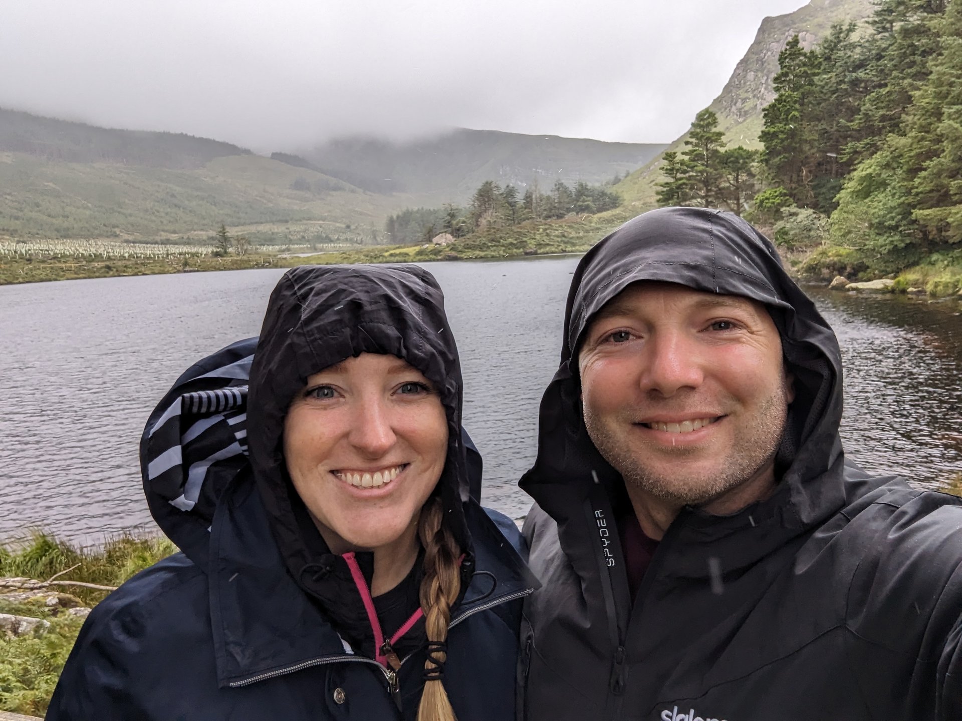 Hiking to the mountain lakes at Glanteenassig